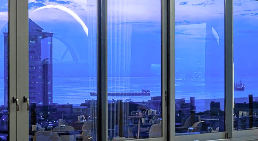 DoubleTree By Hilton Hotel Izmir - Alsancak