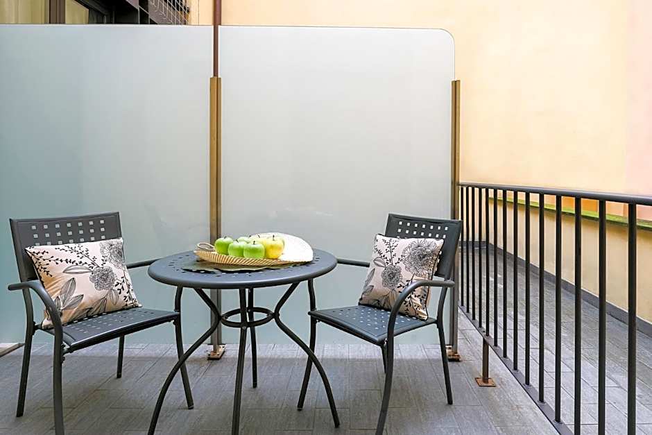Adriano Residence