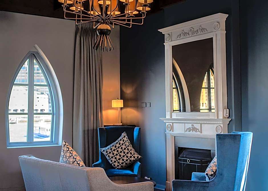 a&o London Docklands Riverside