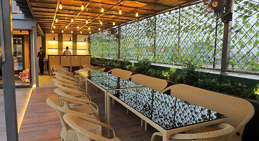 Hotel Haris MG Road