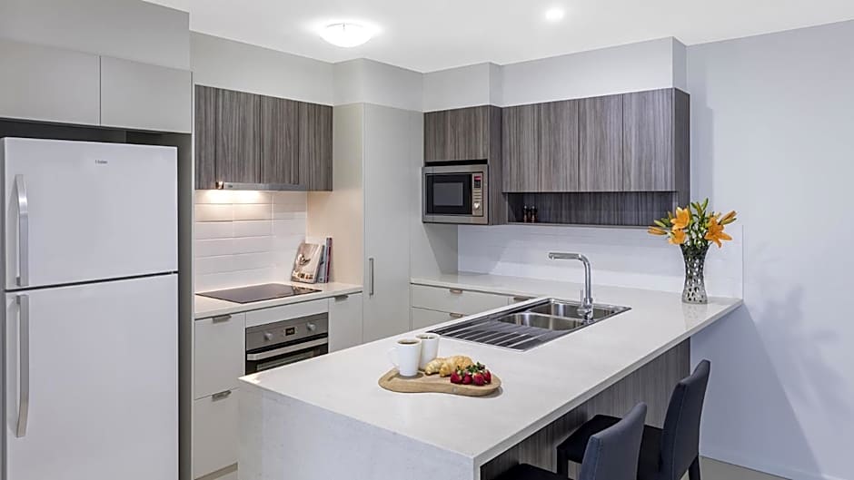 Oaks Brisbane Woolloongabba Suites