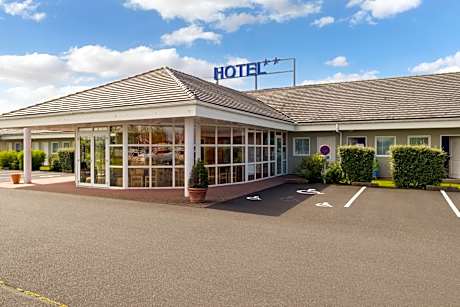 The Originals Access, Hotel Saint-Flour (P'tit Dej-Hotel)