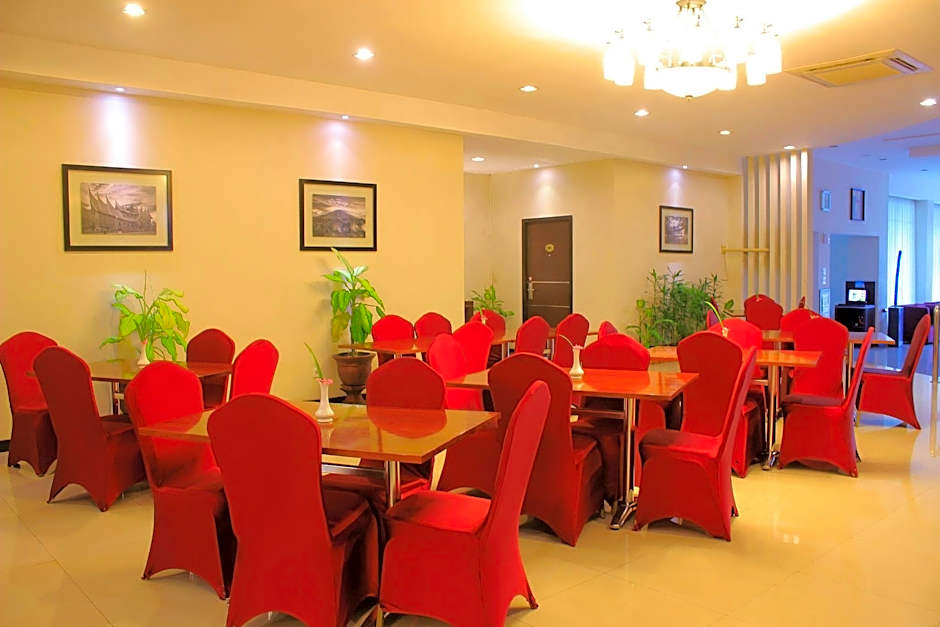 Daima Hotel Padang