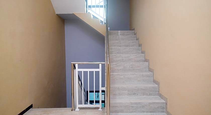 Sans Hotel City Park Medoho Semarang