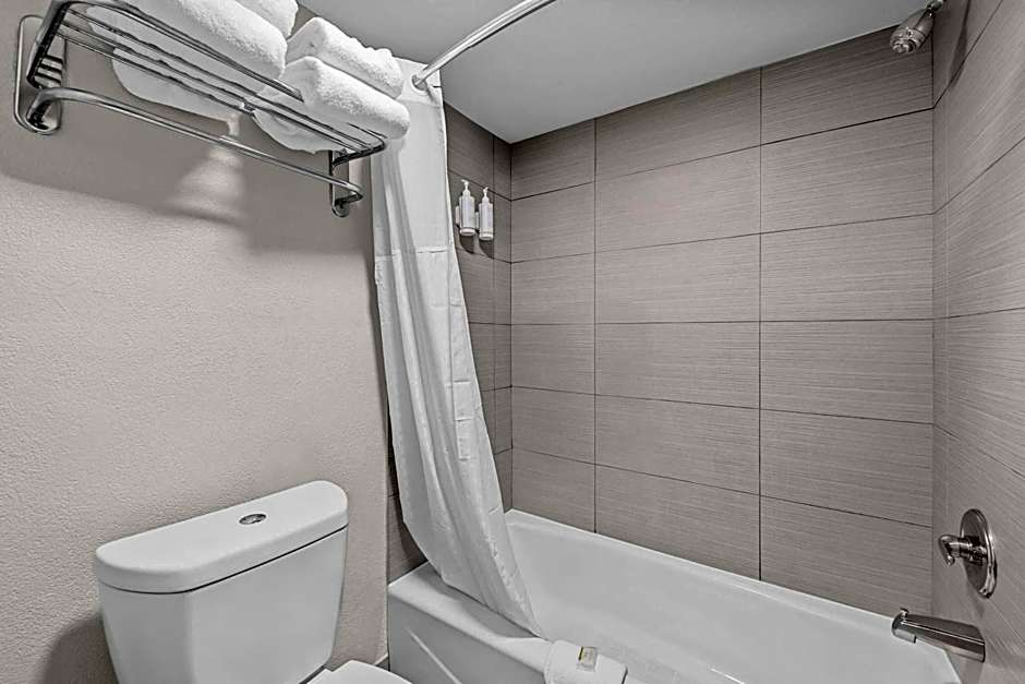 Days Inn by Wyndham Chesapeake