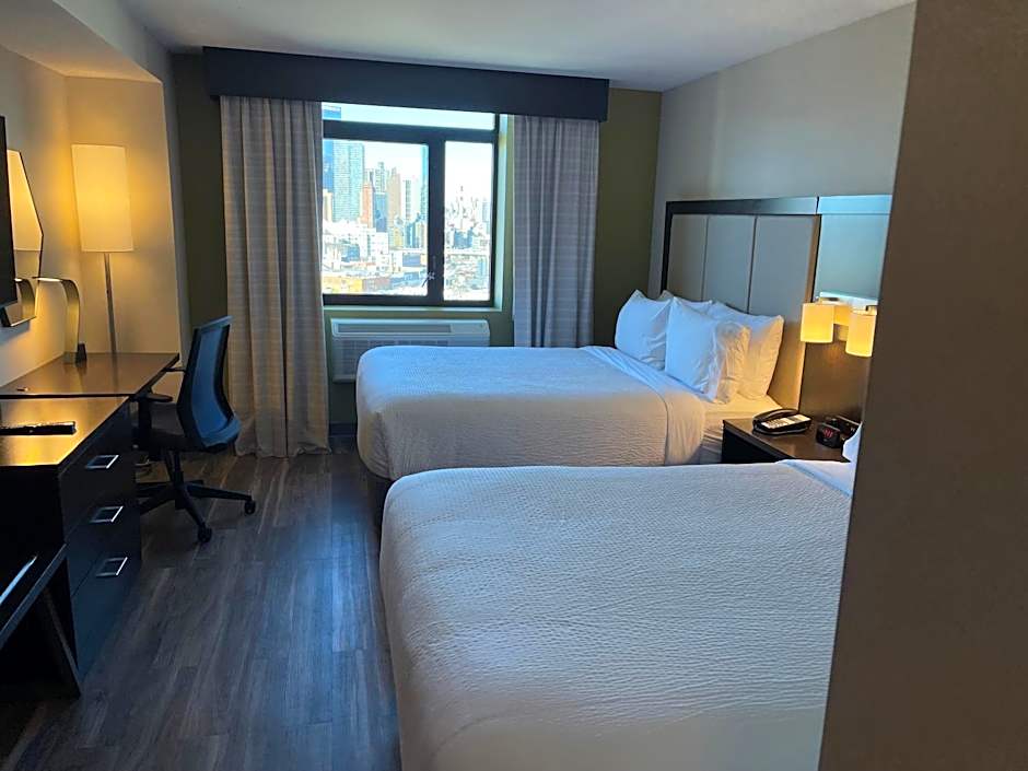 Holiday Inn Express Long Island City E New York By IHG