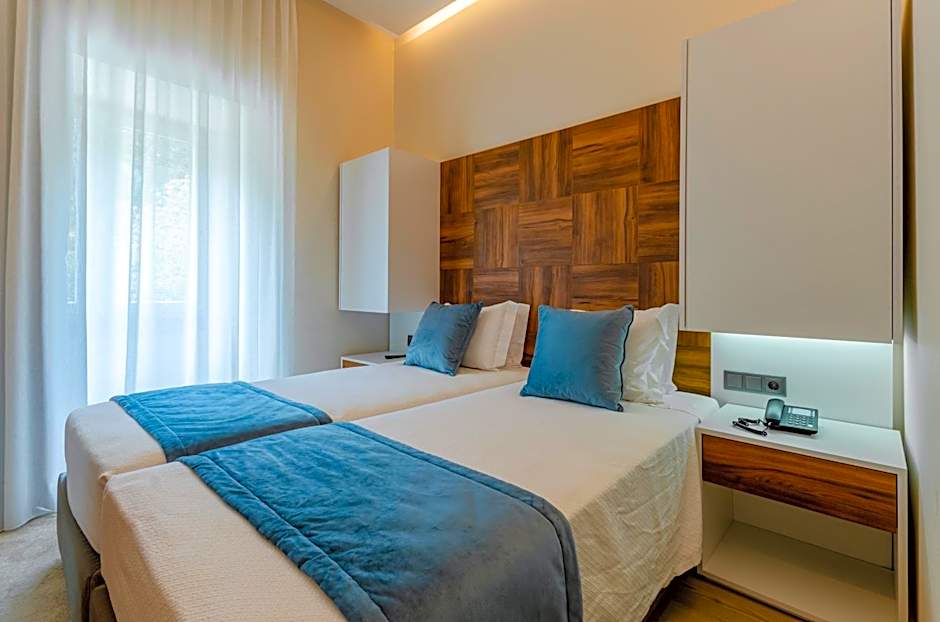 Avenida Park Residence