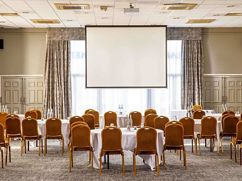 Mercure Maidstone Great Danes Hotel