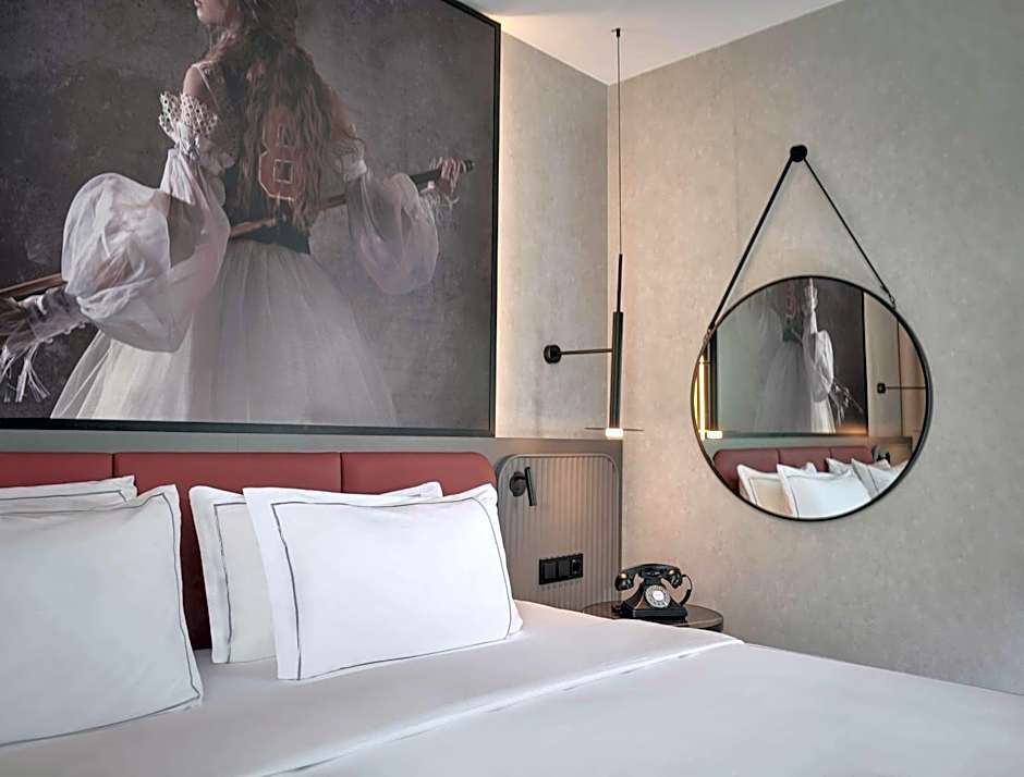 Radisson RED Berlin Kudamm 