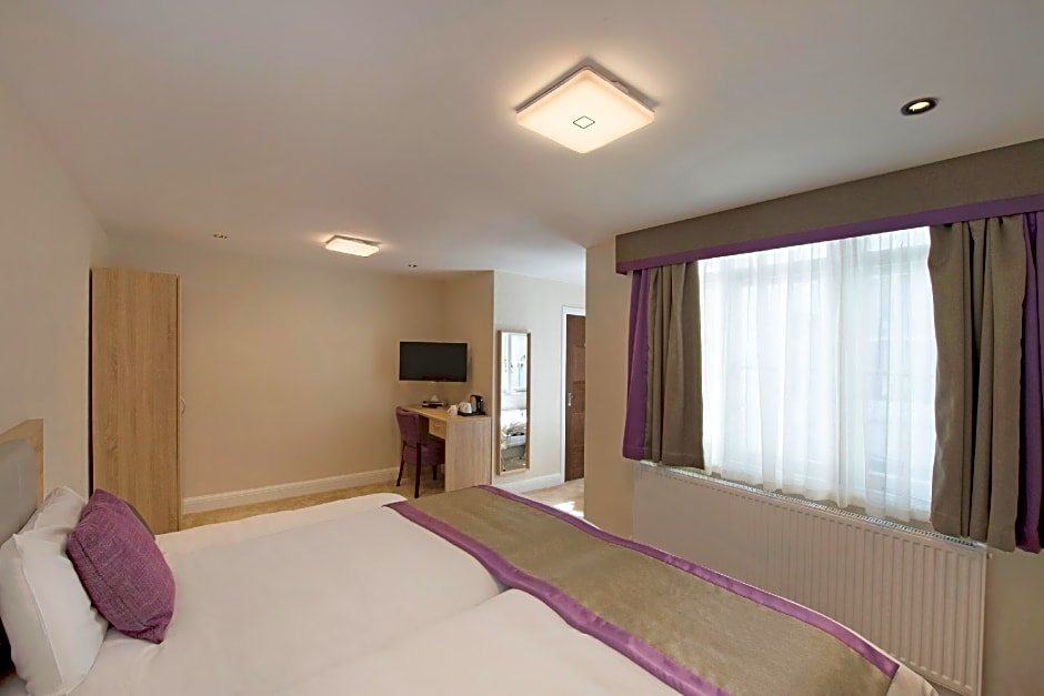 OYO Townhouse 30 Sussex Hotel