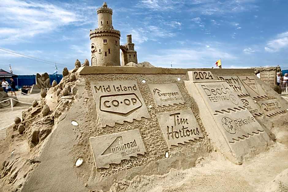 Coast Parksville Hotel