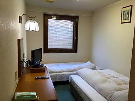 Studio Twin Room(2 Twin Beds)
