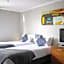 Crest on Barkly Hotel