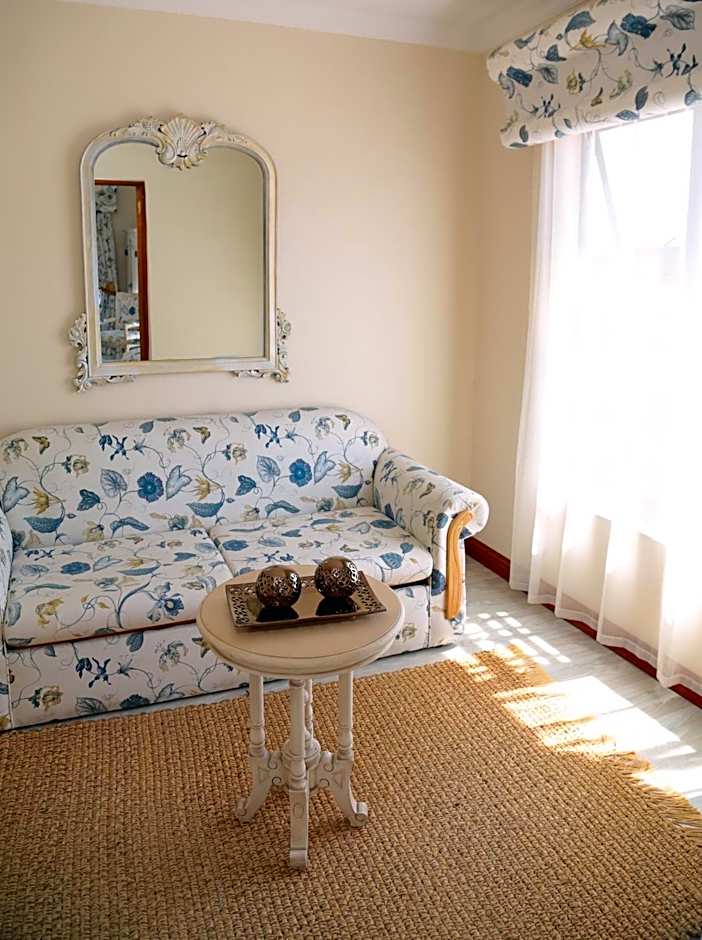 Misty Waves Boutique Hotel