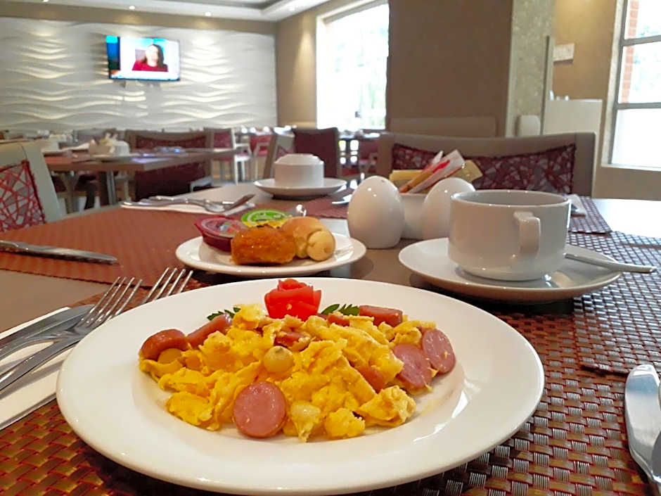 Apartamentos Plaza Suites