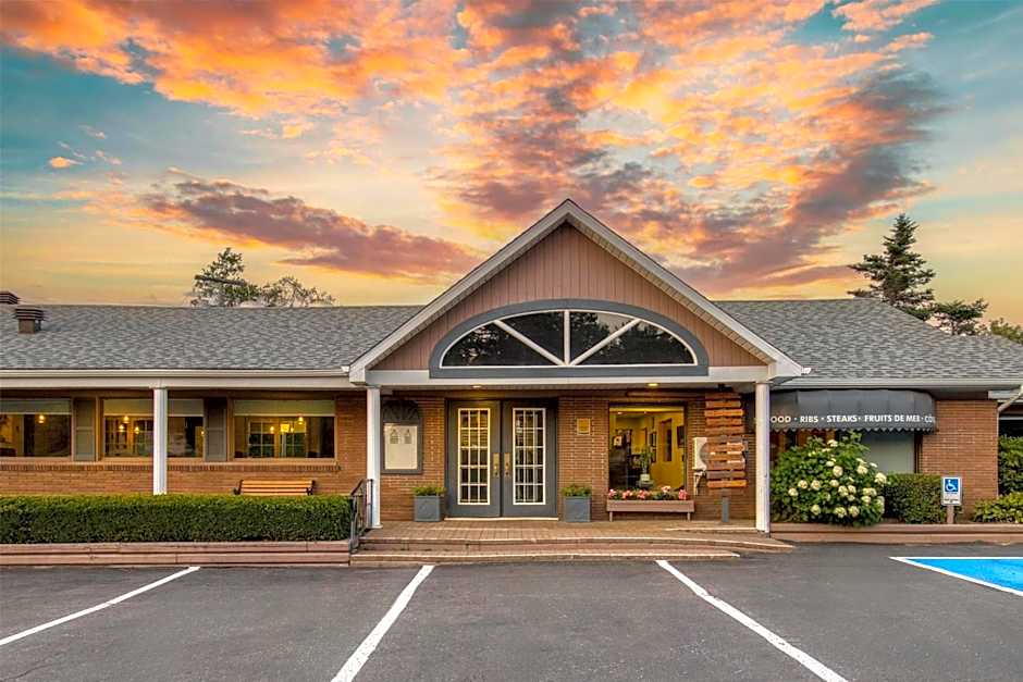 Dannys Hotel Suites; SureStay Collection by Best Western