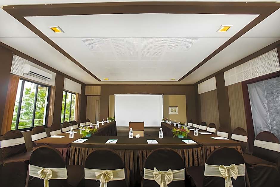 Grand Palace Hotel & Spa -Yercaud