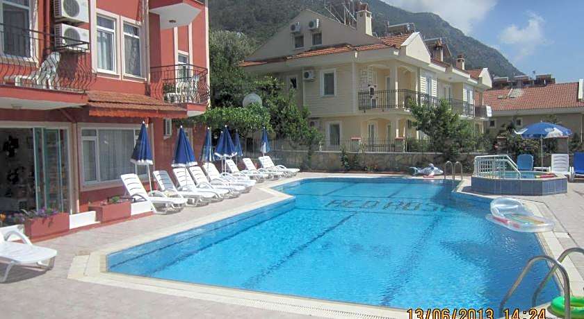 Hotel Red Rose