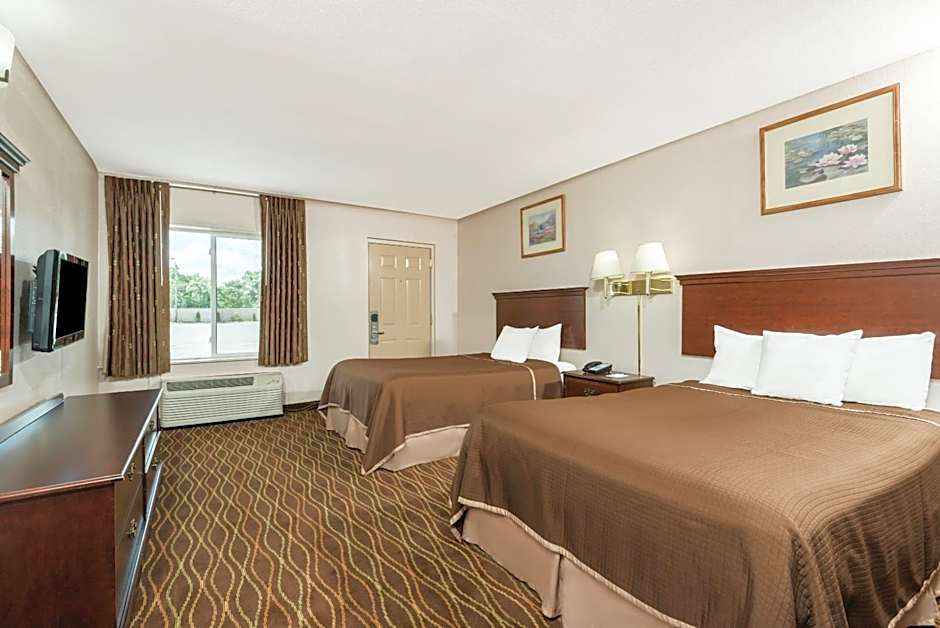 Double Room - Non-Smoking — 2 fotoğraftan 1. fotoğraf