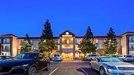 Best Western Visalia Hotel