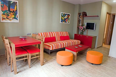 APARTMENT CAPACITY 2 TWO BEDROOMS