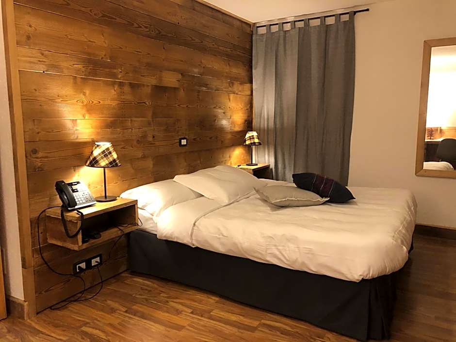 Hotel Coeur Du Village