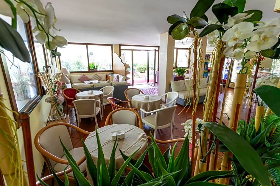 Hotel Deborah