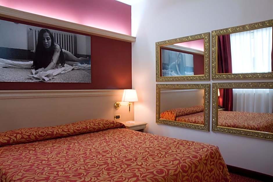HM MotelHotel