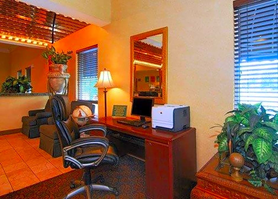 Baymont by Wyndham Memphis I-240