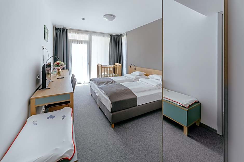 Rákóczi Hotel, Tábor és Rendezvényközpont