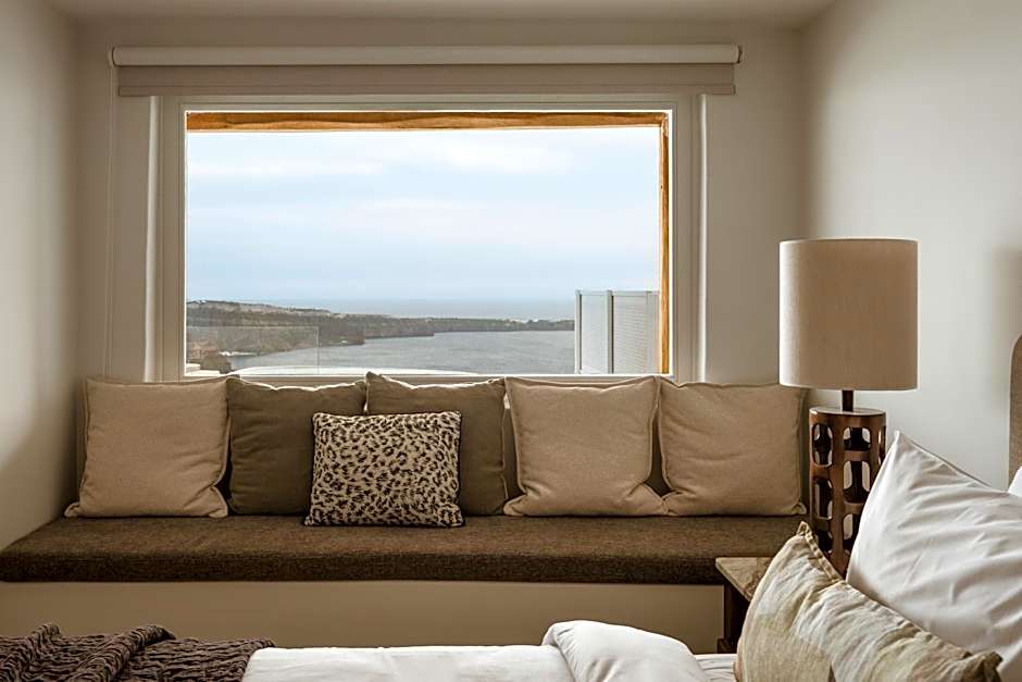 Aqua Luxury Suites Santorini