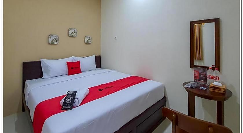 Reddoorz Syariah near Solo Square Mall