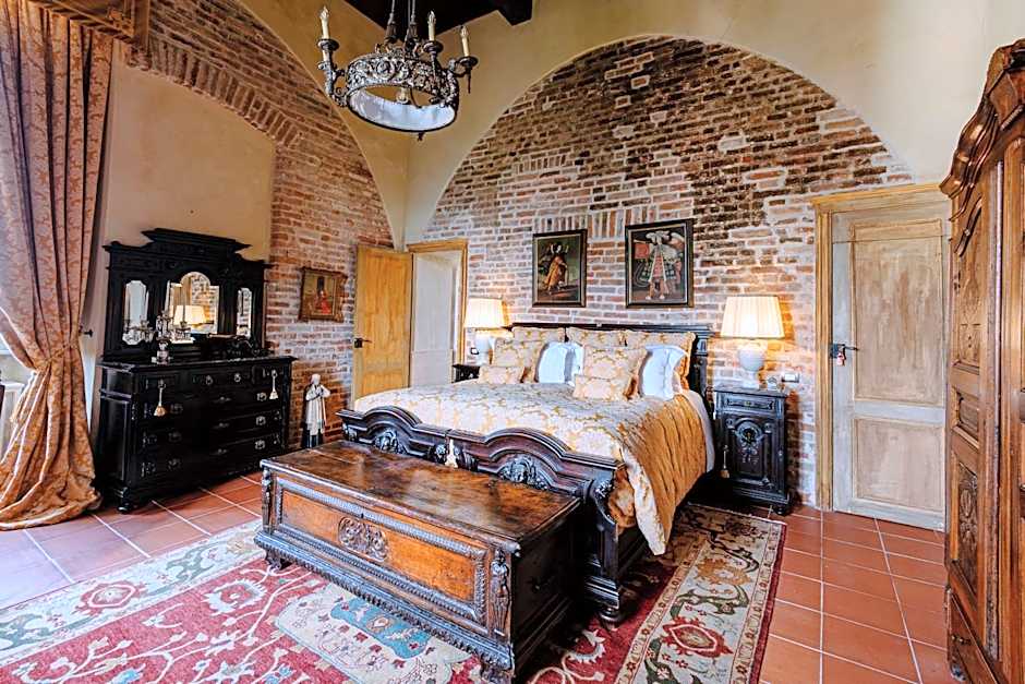 Castello di Casalborgone, Luxury Italian Castle Hotel