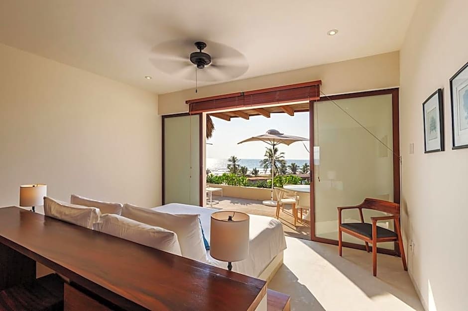 Marea Beachfront Villas