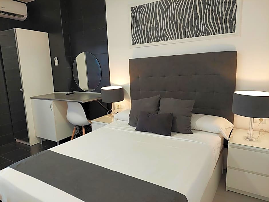 Apartamentos Rous - Solo adultos