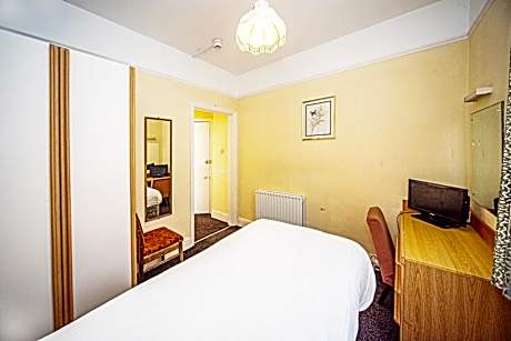 The Sherwood Palm Hotel, Torquay Beach