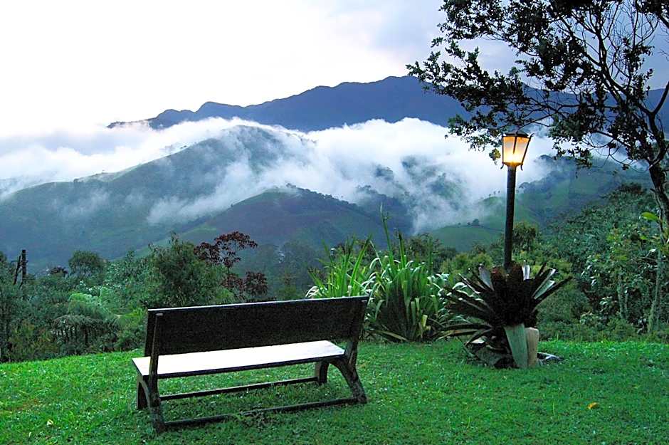 Casa da Colina Chalés