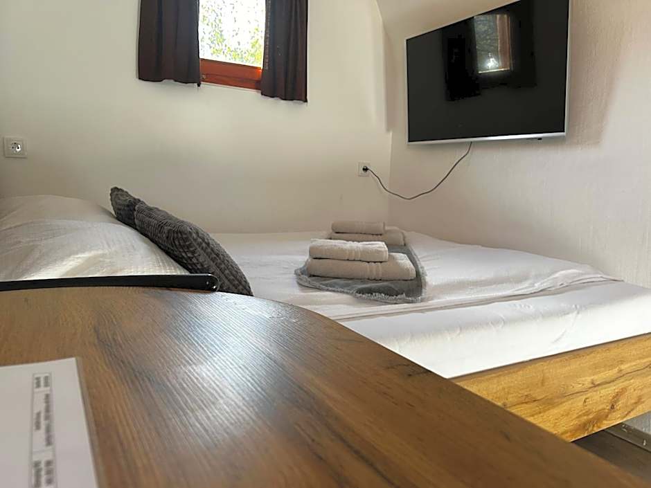 Glamping PEC - HALFBOARD