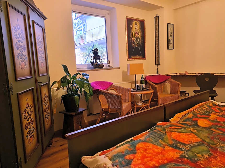 Seminarhaus Arya Maitreya