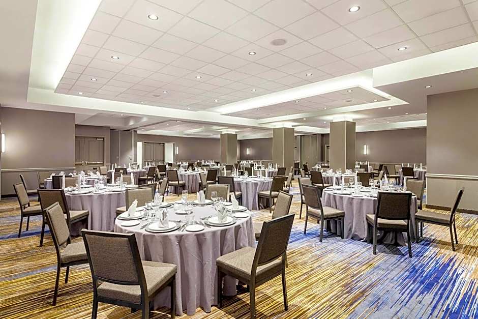 Cambria Hotel Pittsburgh - Downtown