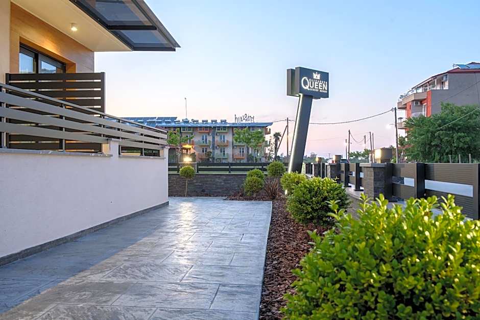 Elizabeth Queen Luxury Rooms