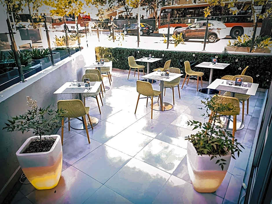 Ibis Santiago Providencia