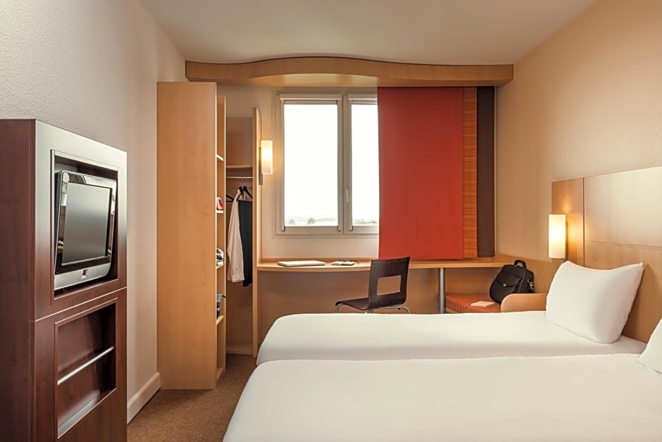 ibis Rambouillet