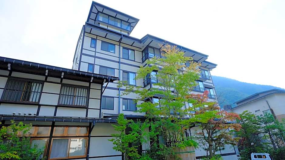 Nakadaya