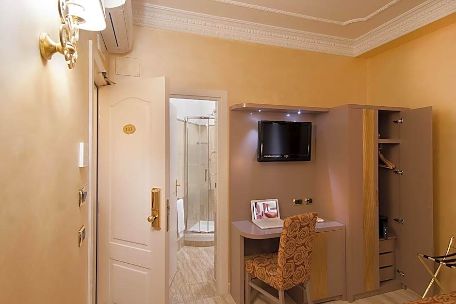 Hotel Fellini