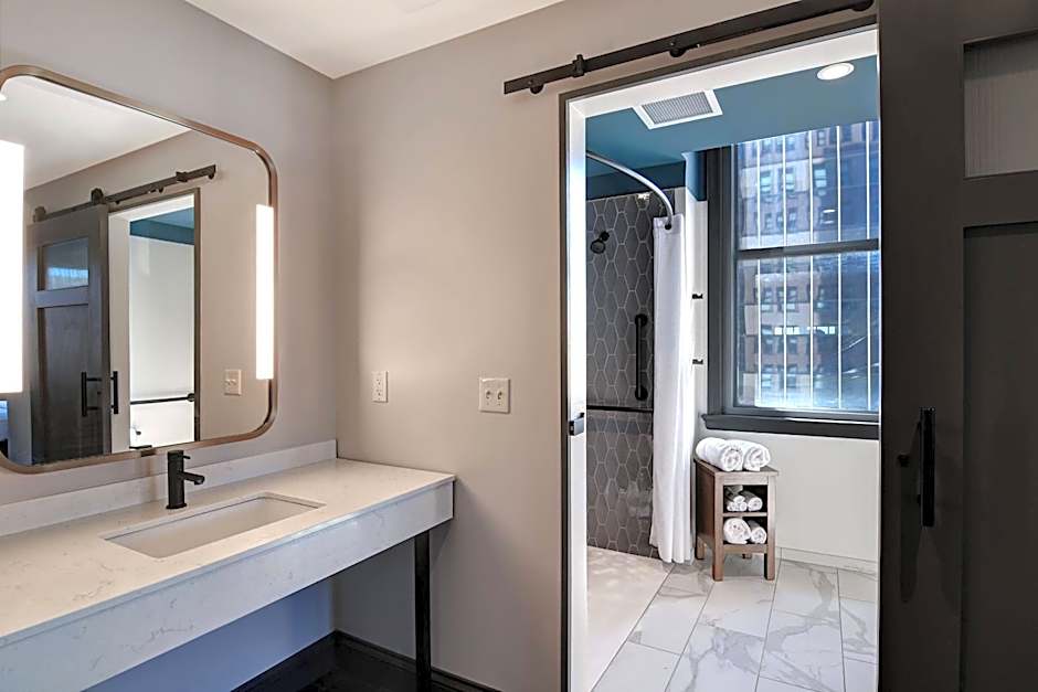 Courtyard by Marriott Cincinnati Downtown 