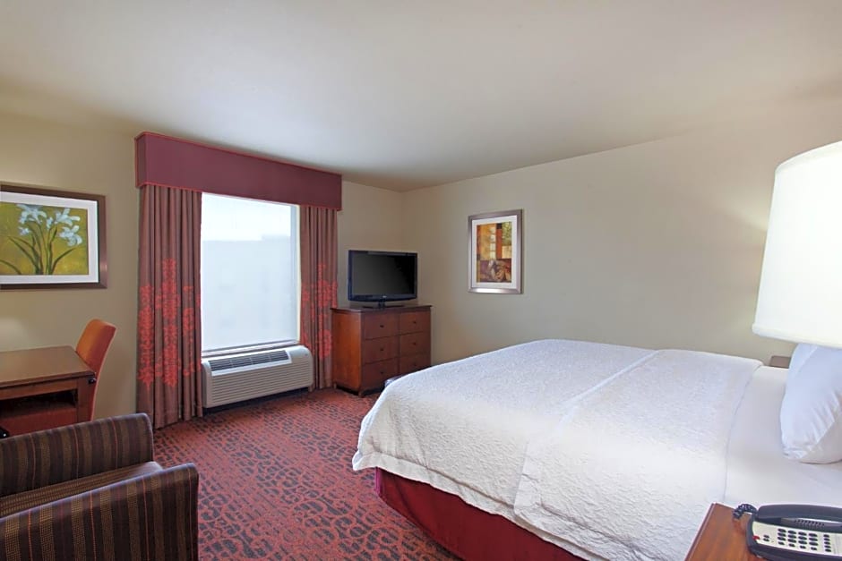 Hampton Inn and Suites Seattle - Airport / 28th Avenue