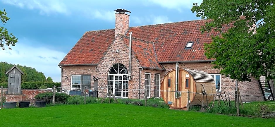 B & B Victors Hof, met zwemvijver in landelijke setting