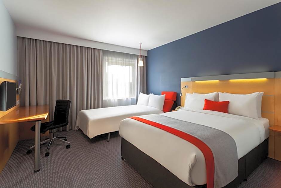 Holiday Inn Express Birmingham Redditch By IHG