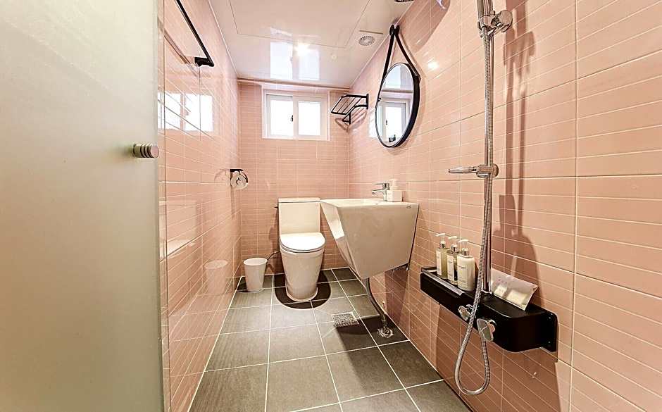 Busan Seomyeon Business Hotel J7                                                                